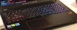 لپ تاپ استوک ایسوس ROG Strix GL553VD — i7-7700HQ | رم 16GB | SSD 512GB | GTX 1050 4GB | 15.6 اینچ FHD | درجه B — نمای اصلی