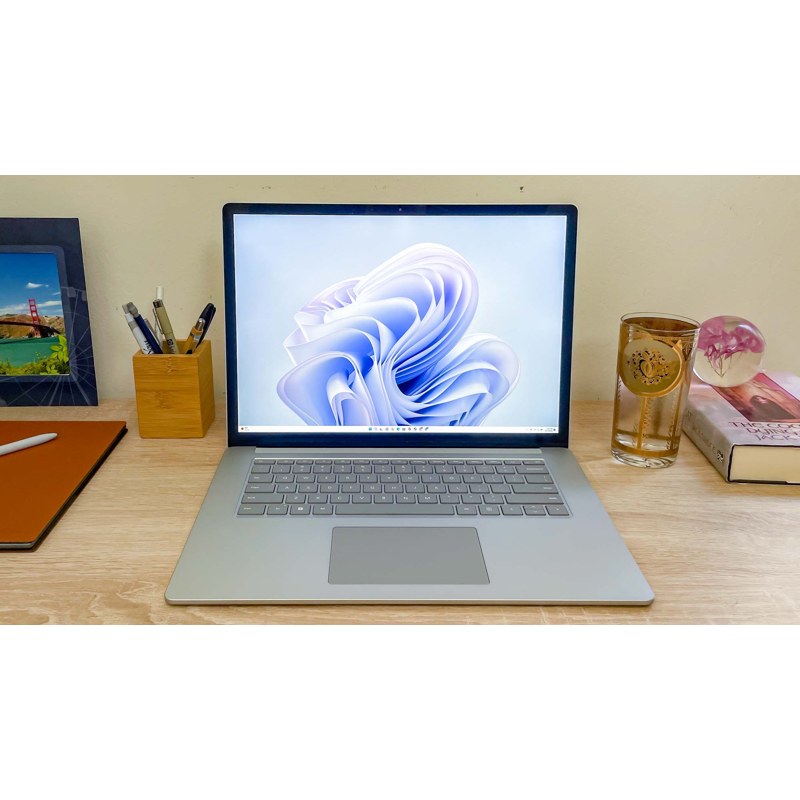لپ تاپ استوک مایکروسافت Surface Laptop 5 15 اینچ — i7-1255U | رم 16GB | SSD 512GB | Iris Xe | لمسی | درجه B
