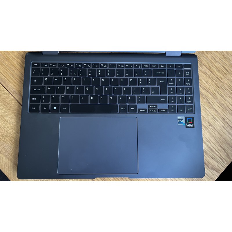 لپ تاپ استوک سامسونگ Galaxy Book3 — بدنه و طراحی
