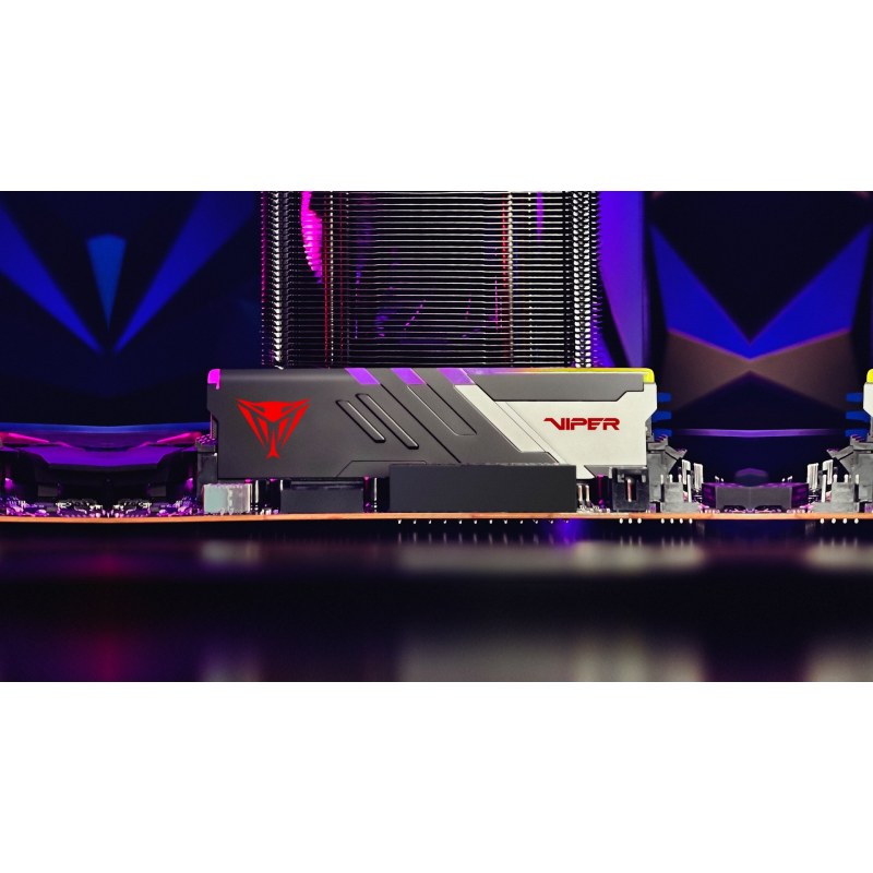 رم کامپیوتر پاتریوت مدل Viper Venom ظرفیت ۱۶ گیگابایت DDR5 ۵۲۰۰ مگاهرتز CL36 — نمای دوم